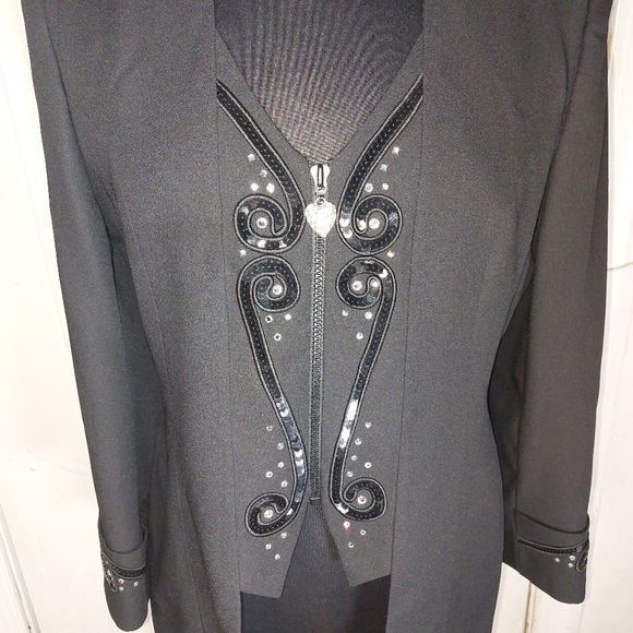 Criscione Tuxedo Style Blazer - Picture 8 of 8